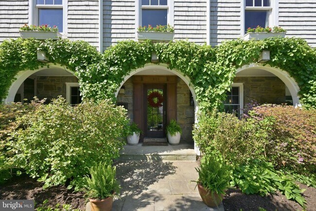 Photo - 2800 Greenvale St