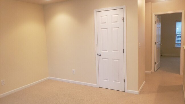 Photo - Awesome 2Br 2.5Ba Townhome w/ Bonus Room & Garage! Available 7/3!