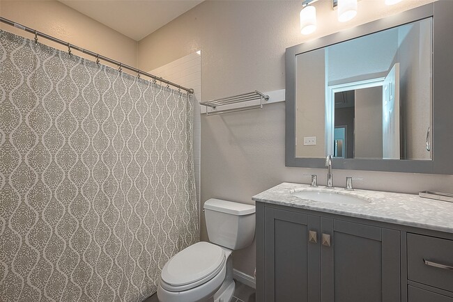 Photo - 167 Pinto Point Pl