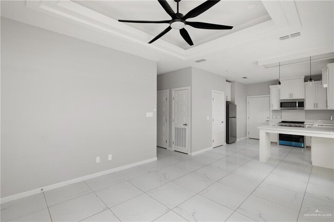 Photo - 11 Deluxe St