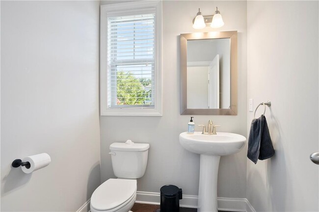 Photo - 4210 Morrison Wy