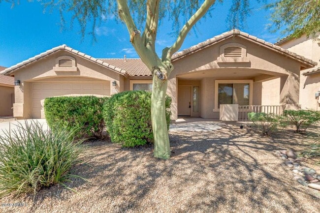 Building Photo - 42376 W Chisholm Dr