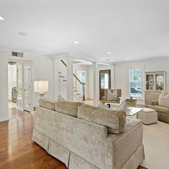 Photo - 314 Wacker Ln N