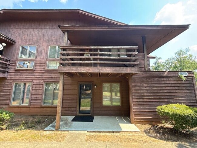 Building Photo - T.R. Lawing Realty Property