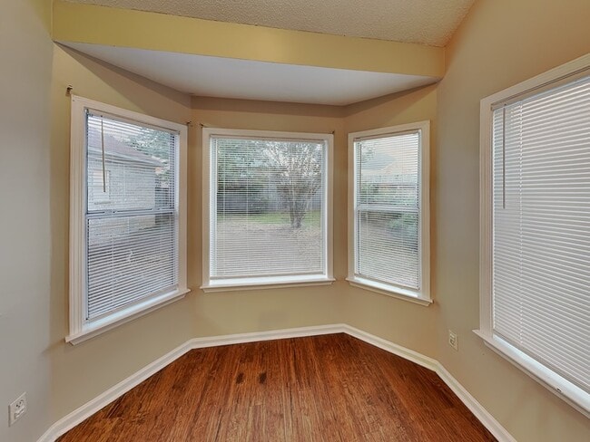 Photo - 9036 Gracie Ln