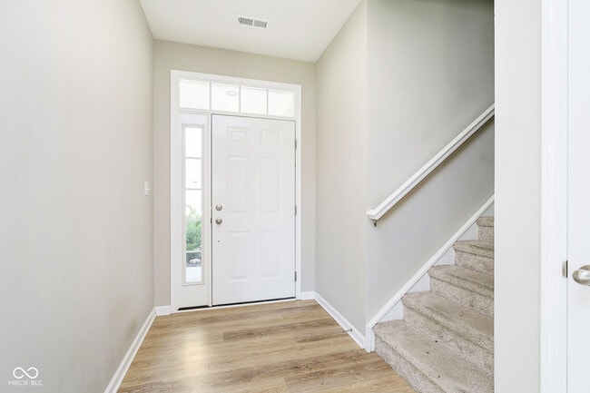 Photo - 11916 Redpoll Trl