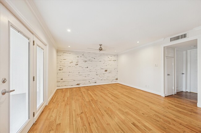 Photo - 1701 Harvard St Unidad 6