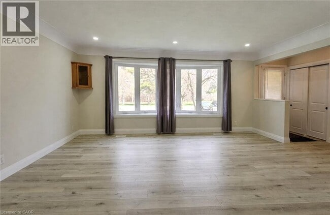 Photo - 208 Montgomery Rd