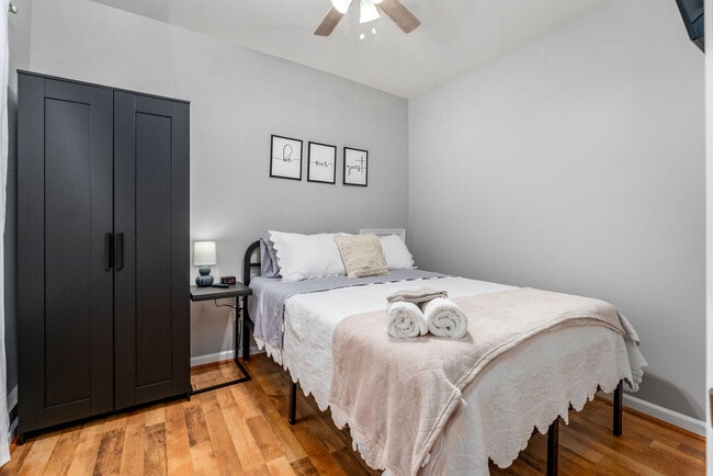 Building Photo - 915 Lafayette Blvd Unit A