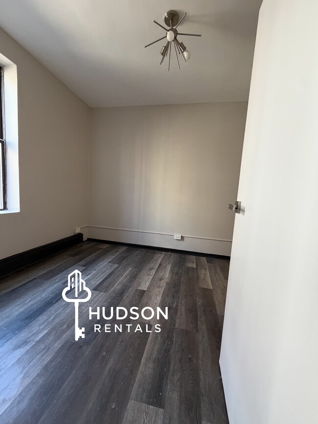 110 Warner Ave 5 - 110 Warner Ave Unit 5