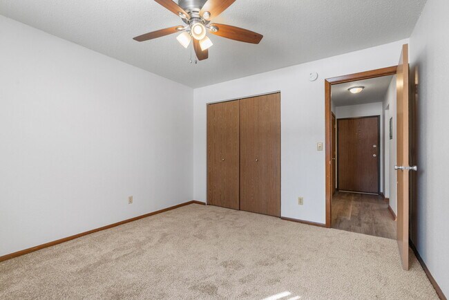 Photo - Oak Place Apartments