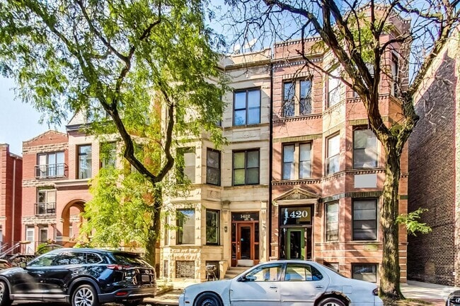 Building Photo - 1422 W Lexington St Unit 1F Rental