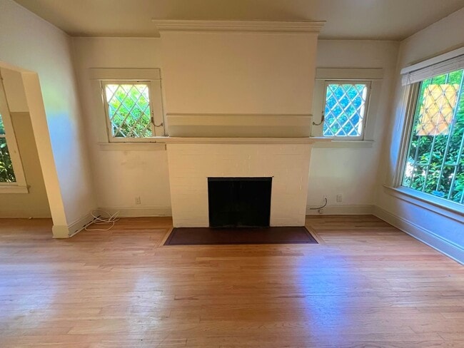 Photo - Stunning Vintage 2 Bed 1 Bath in NW 23rd! Unidad 2222