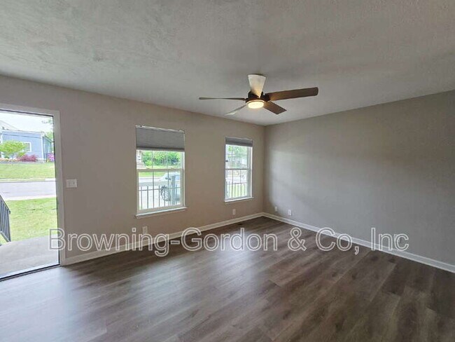 Photo - 1727 14th Ave N