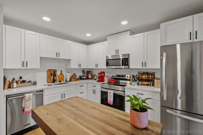 Photo - 13324 Bedford Mews Ct