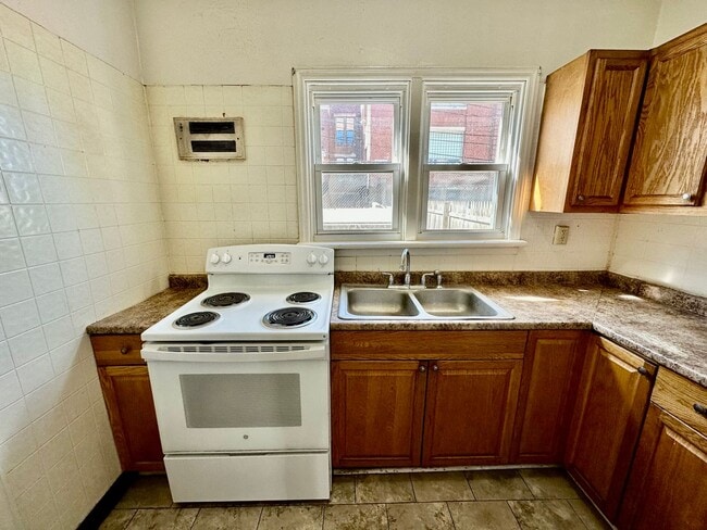 Photo - Renovated 4 bedroom, 1.5 bathroom house in South Allentown!