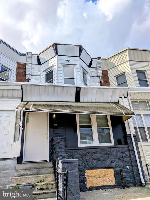 Building Photo - 5828 Chestnut St Rental