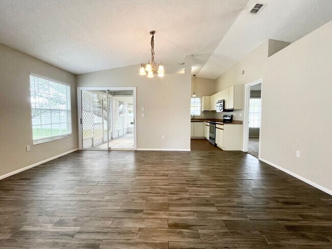 Photo - Two bedroom and two bathroom house with ac...