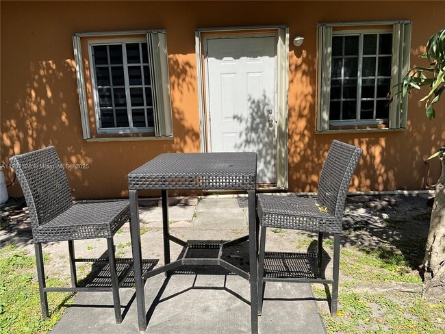 Photo - 12500 SW 43rd St Unidad 2R