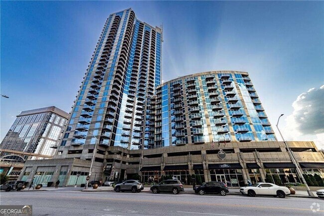 Building Photo - 400 W Peachtree St NW Unit 2705 Rental