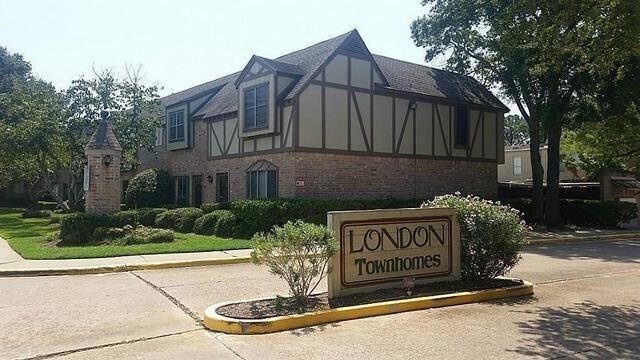 Building Photo - 14715 Barryknoll Ln Unit 137 Rental