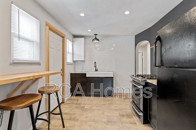 Photo - 4539 Crittenden Ave