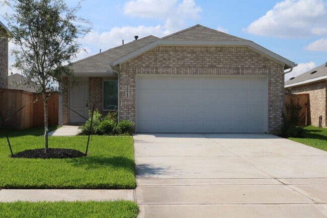 Building Photo - 26815 Inkberry Holly Ln Rental