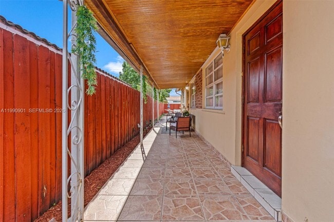 Photo - 1028 W 30th St