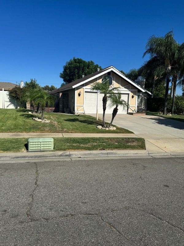 Photo - 7513 Center Ave