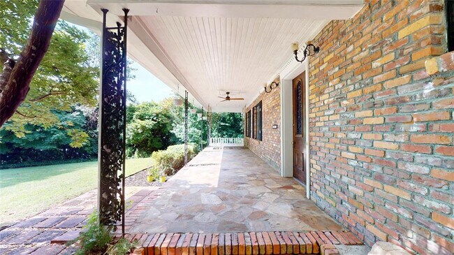 3 Knob Hill Rd