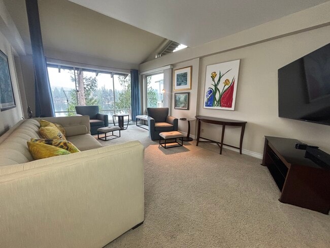 Photo - 221 N Bay Ln Unit 2