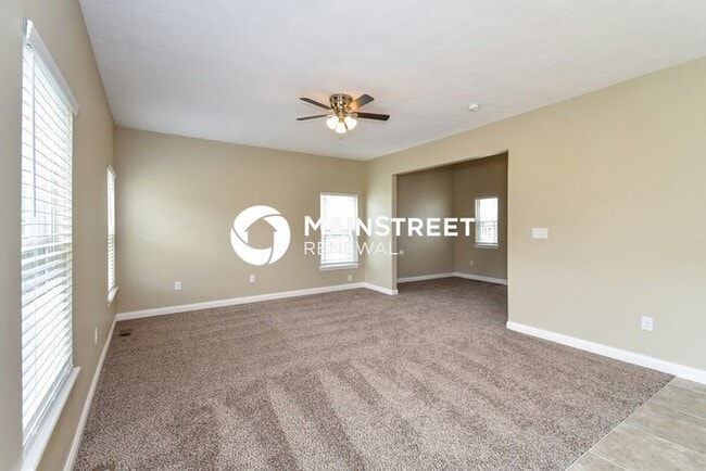 4 Bedroom Pet-Friendly Home in Louisville, KY with Main Street Renewal