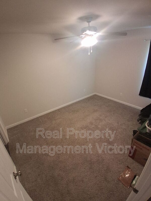 Photo - 12516 Waterbury Way