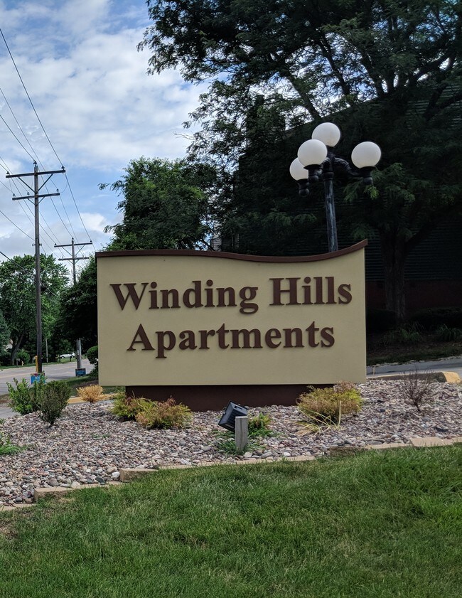 Winding Hills Apartments Davenport, IA