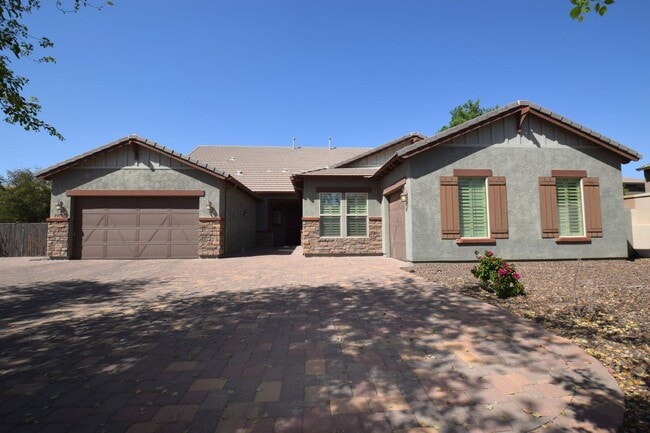 Building Photo - 2192 E Coconino Pl