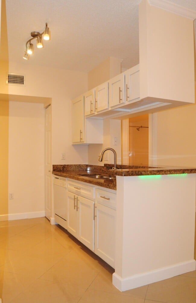 Photo - 11685 W Atlantic Blvd Unit 923
