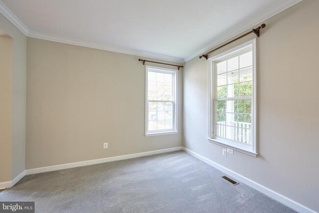 Photo - 112 Lindley Ln