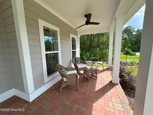 Photo - 9396 Bar Harbour Wy NE