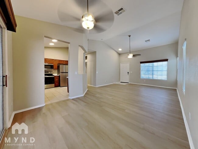 Photo - 17217 N Larkspur Ln