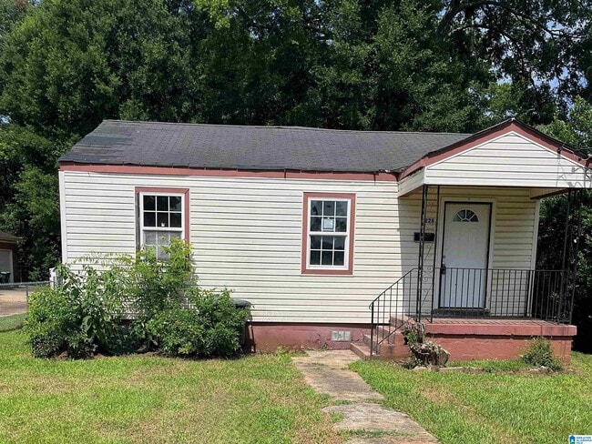 Photo - 1228 Mims St SW House