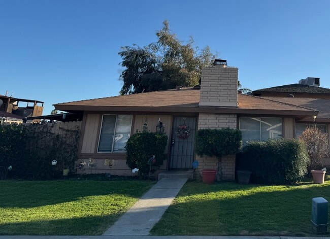 Photo - 6017 Nogal Ave Unidad A