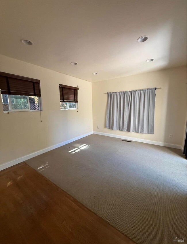 Photo - 17 Romine Way