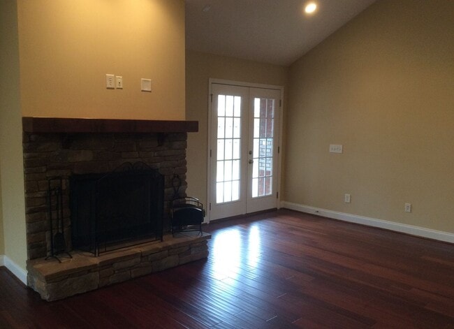 Photo - 6078 White Pine Dr