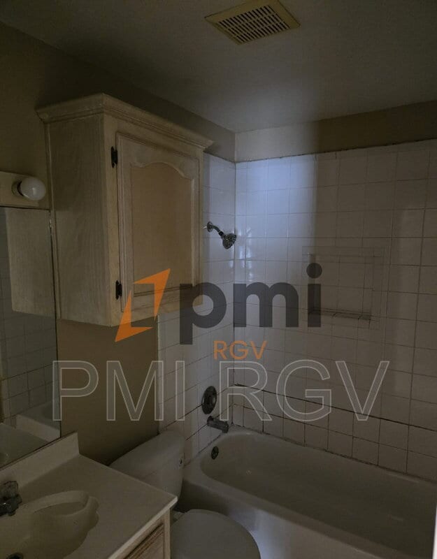 Photo - 706 N Cummings Ave Unit 2