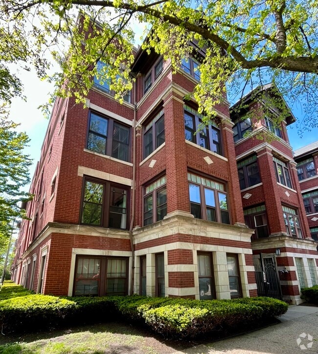 Building Photo - 5142 S Greenwood Ave Unit Apt 2