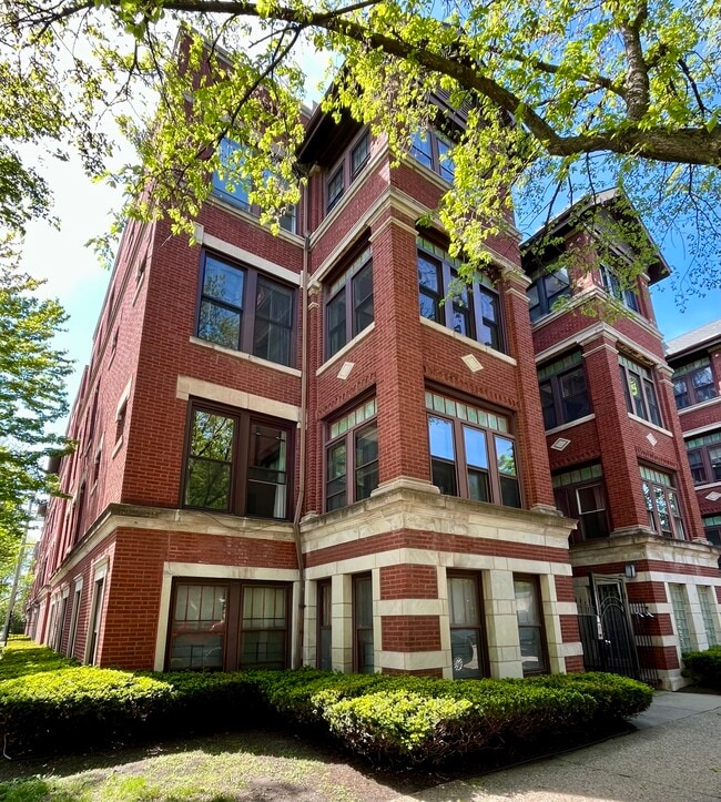 Photo - 5142 S Greenwood Ave Apartment
