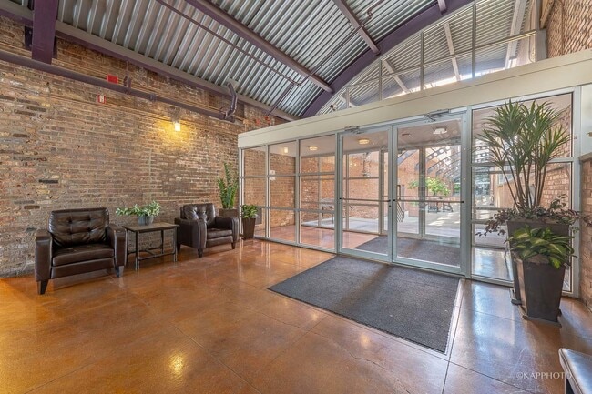 Photo - 500 S Clinton St Unit 133