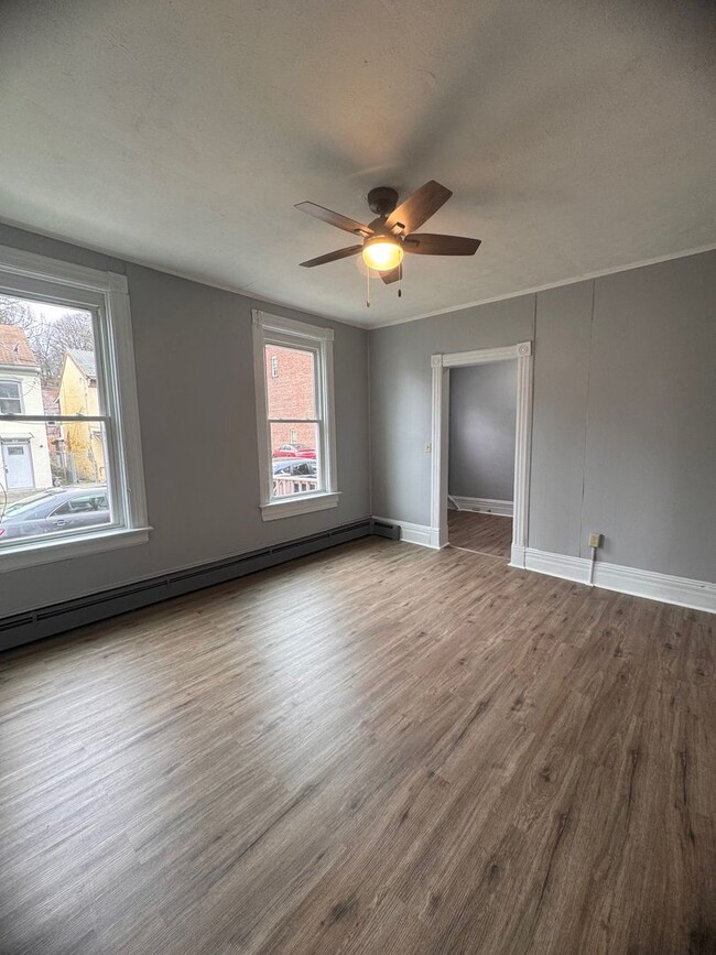 Photo - 160 N Miller St Unit 1