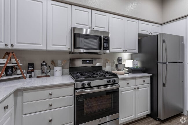2BR, 2BA - B3 - 1,216 SF - SanTan by Baron
