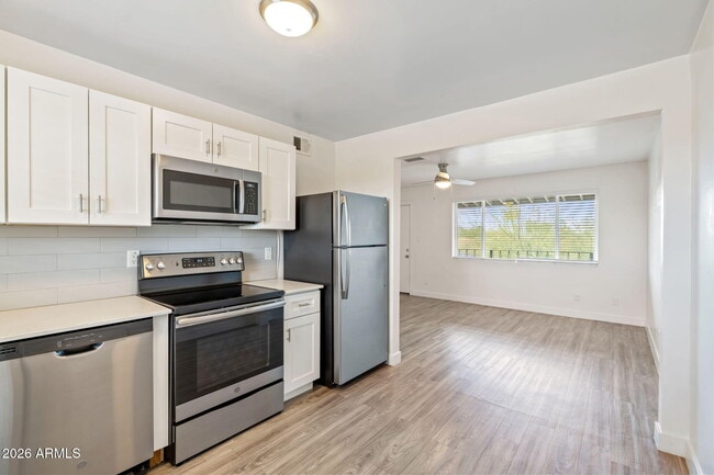 Photo - 1707 N 18th St Unit B14